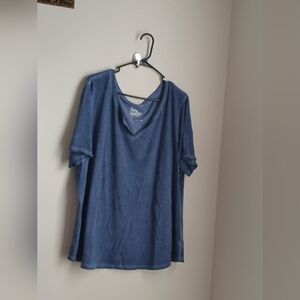 Terra & Sky Top Women 2X (20W-22W) Washout Blue Short Sleeve V-Neck Tee Casual